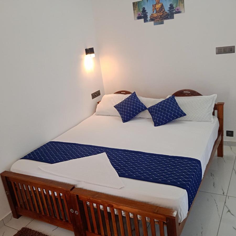 Enocean Homestay Cherai Beach Exterior photo