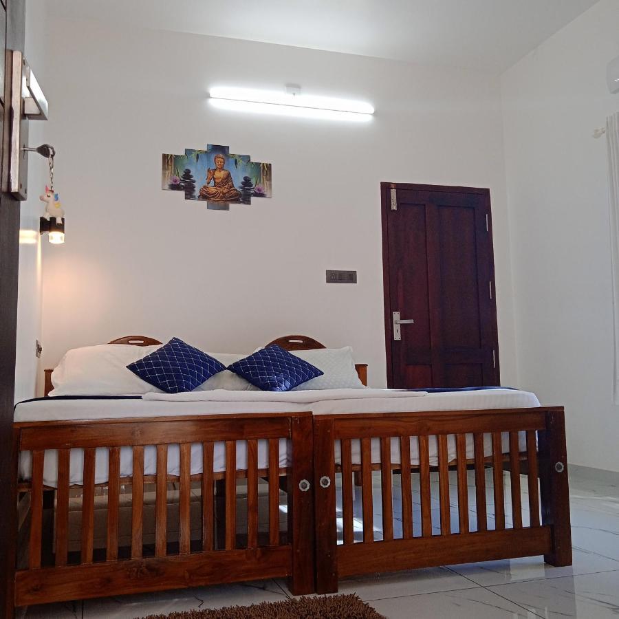 Enocean Homestay Cherai Beach Exterior photo