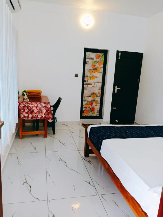 Enocean Homestay Cherai Beach Exterior photo