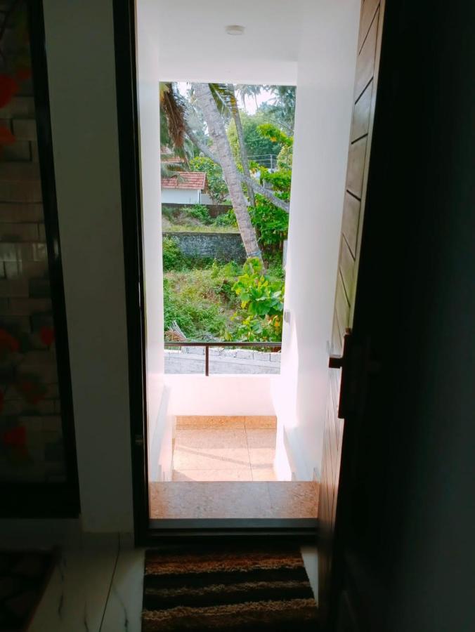 Enocean Homestay Cherai Beach Exterior photo