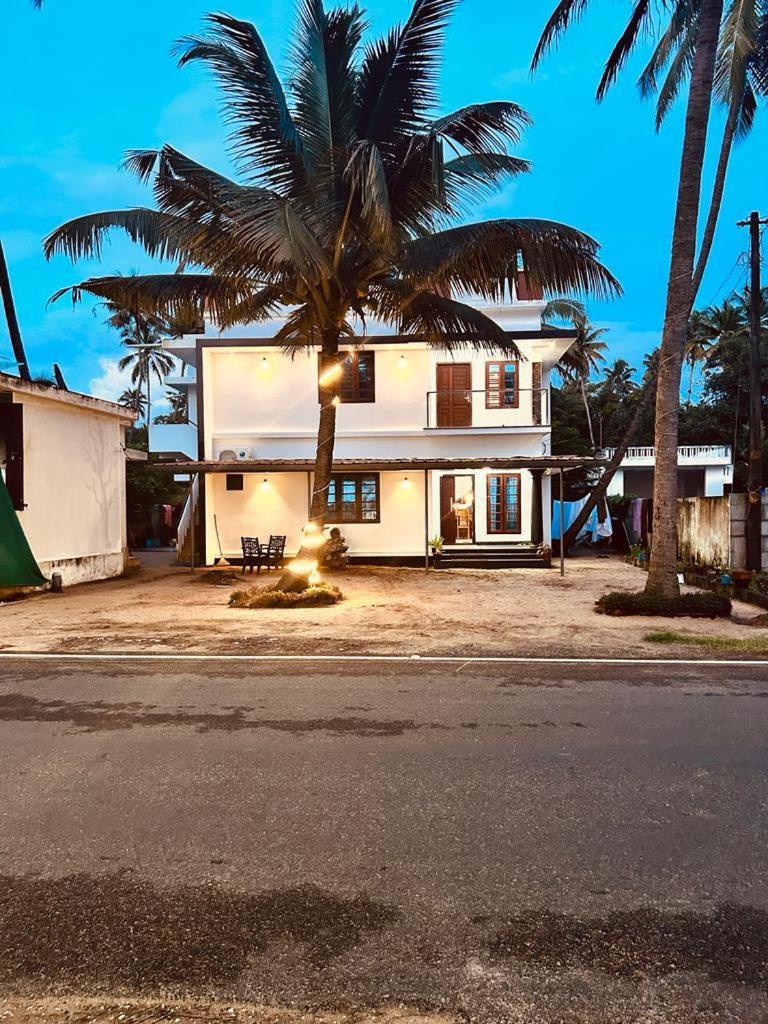 Enocean Homestay Cherai Beach Exterior photo